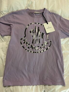 NWT MONCLER SIZE MEDIUM